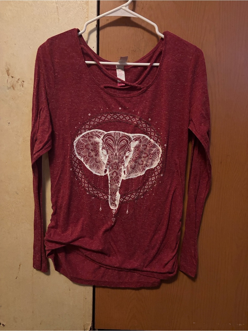 No Boundaries Long Sleeve Elephant Graphic Top - Maroon